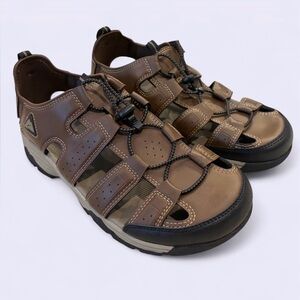 Ozark Trail Men's Shoes Closed Toe Sandals Size 9 Durable Outdoor Hiking